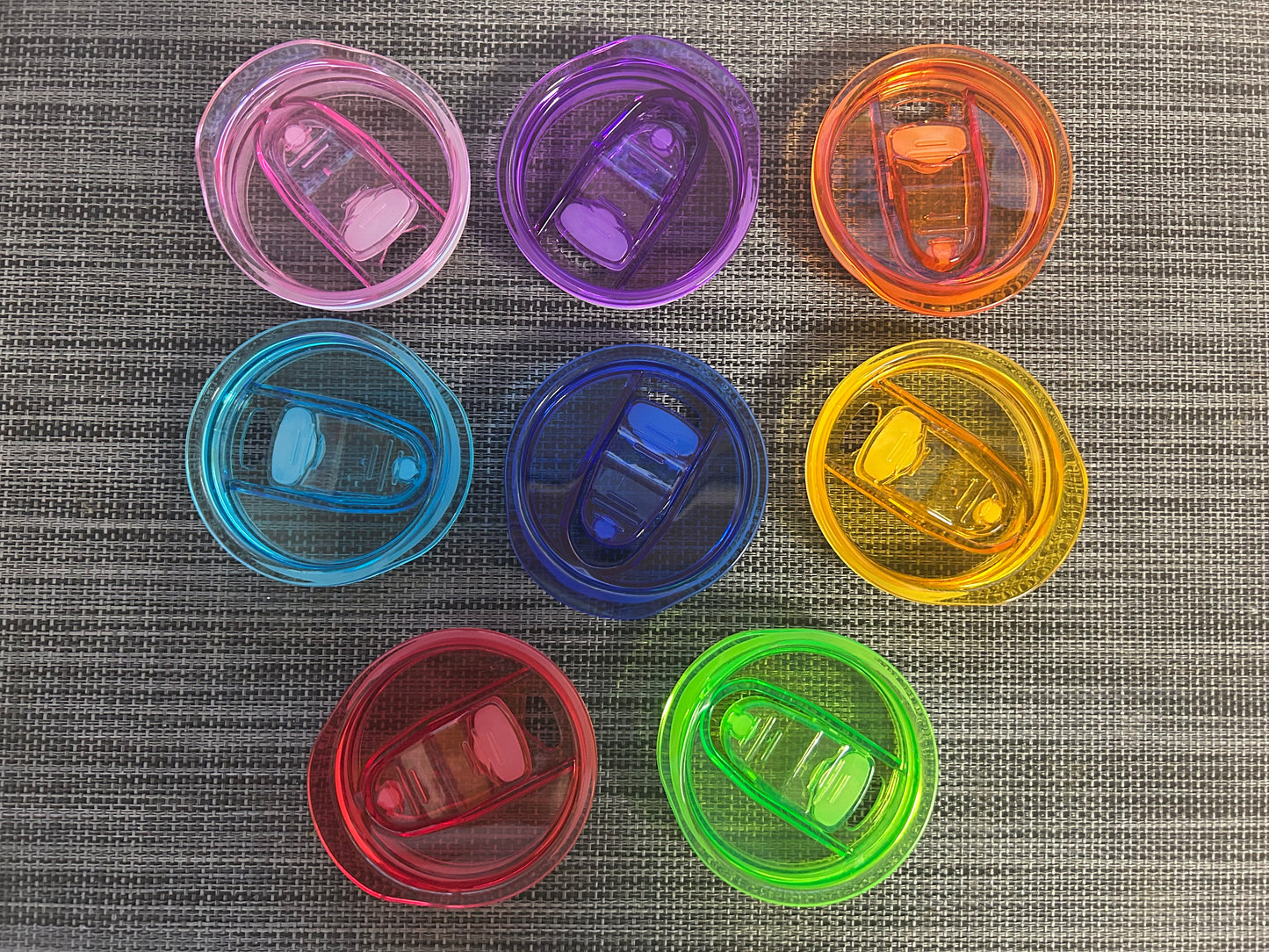 "Tumbler-Steckdeckel" in 9 Farben